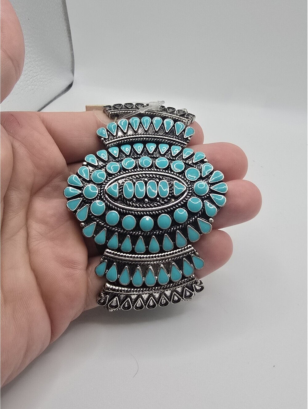 Faux Turquoise Blue Stretch Bracelet Silver Tone Concho Cluster Western Cowgirl